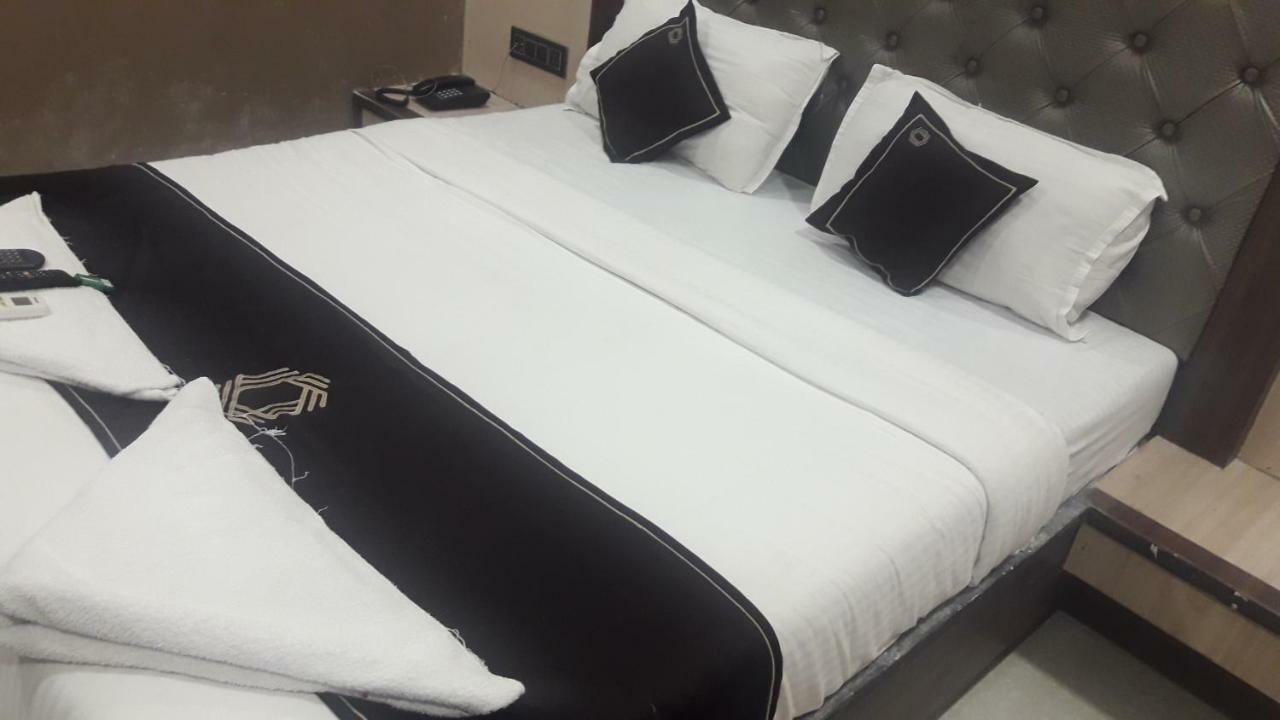 מלון מומביי Shine Hospitality מראה חיצוני תמונה
