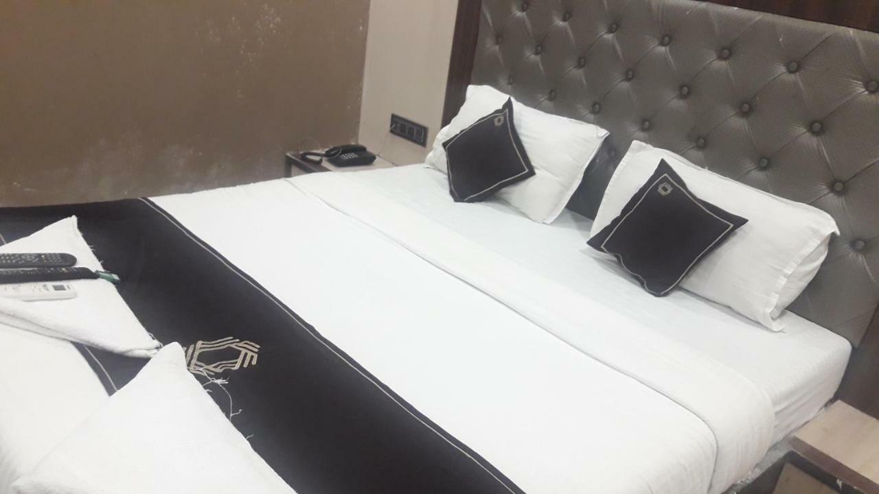 מלון מומביי Shine Hospitality מראה חיצוני תמונה