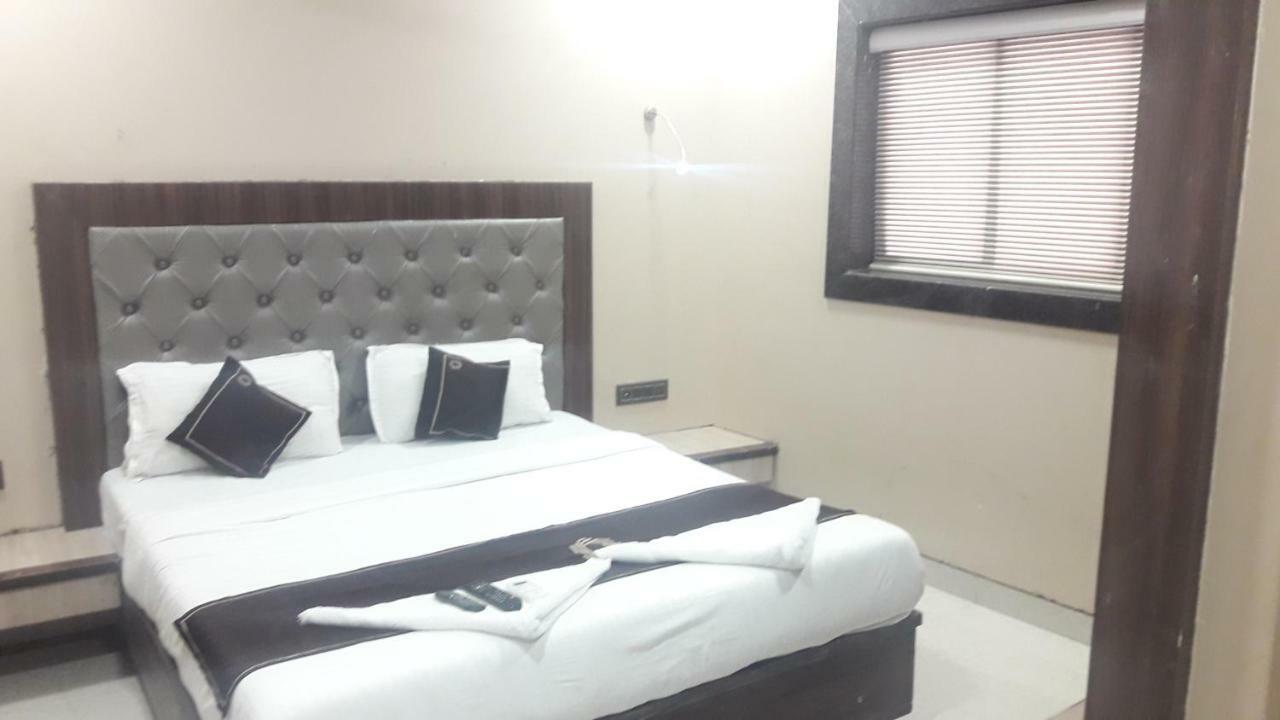 מלון מומביי Shine Hospitality מראה חיצוני תמונה