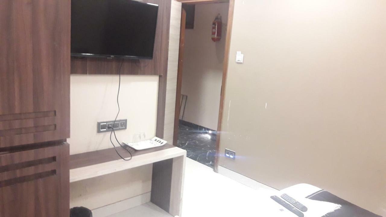 מלון מומביי Shine Hospitality מראה חיצוני תמונה